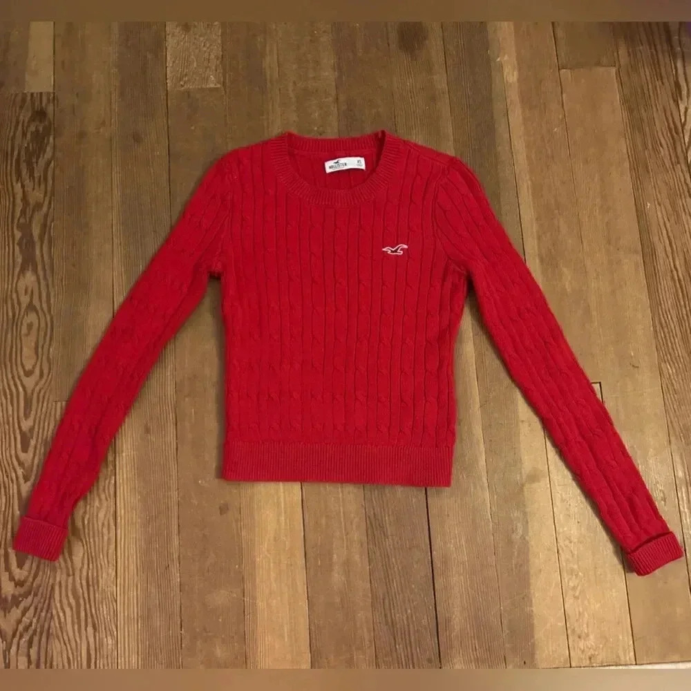 HOLLISTER 2000’s y2k sweater